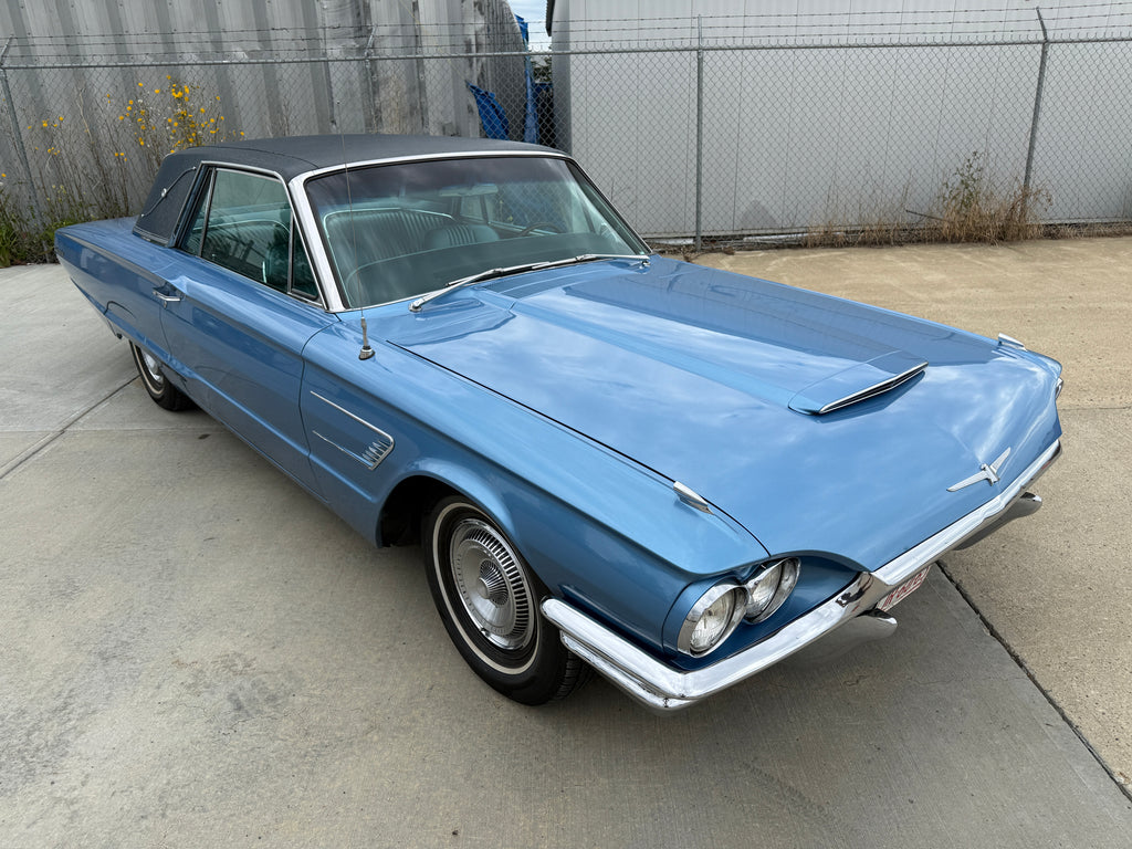 1965 Ford Thunderbird 390 CID V8