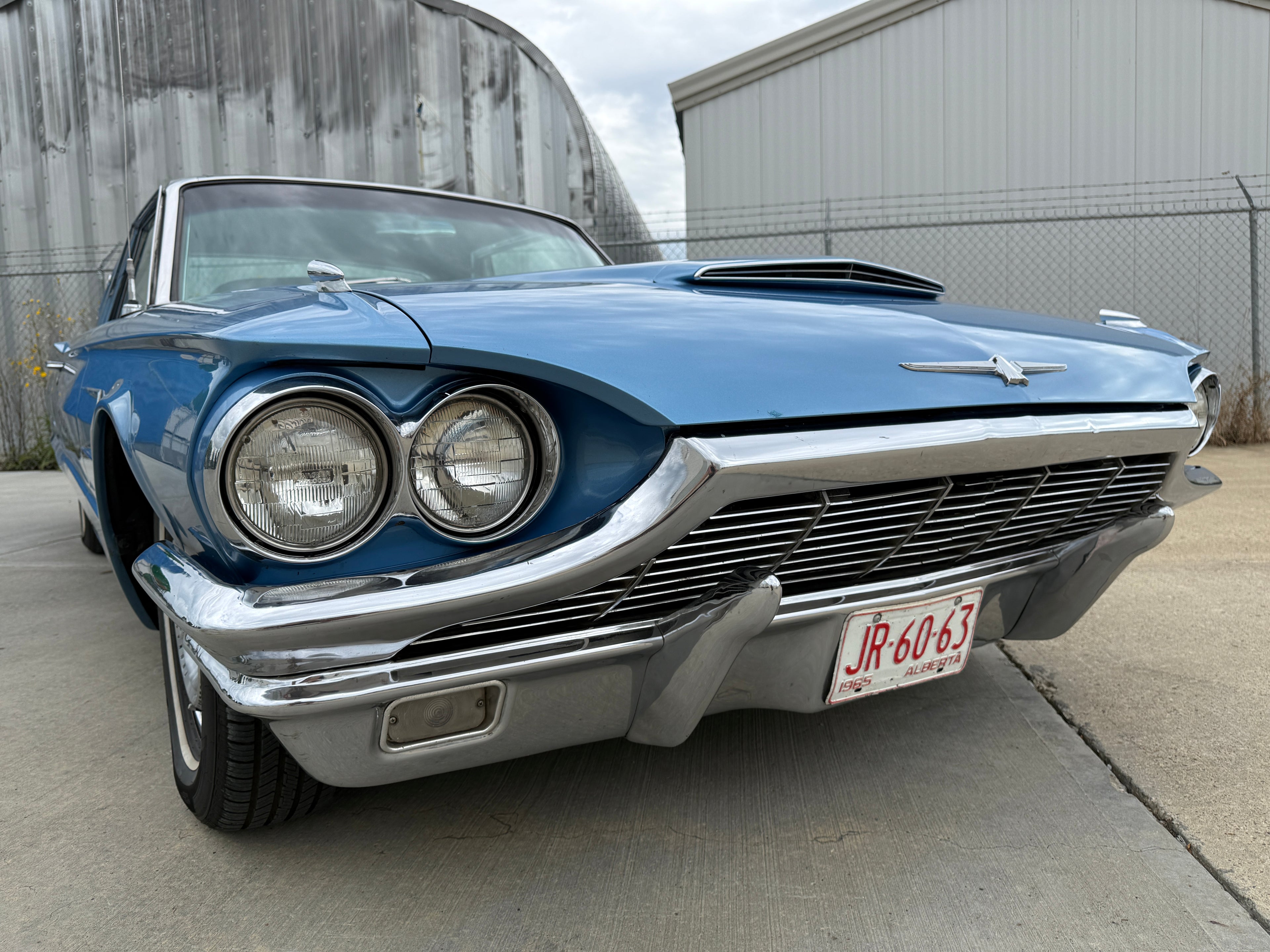 1965 Ford Thunderbird 390 CID V8
