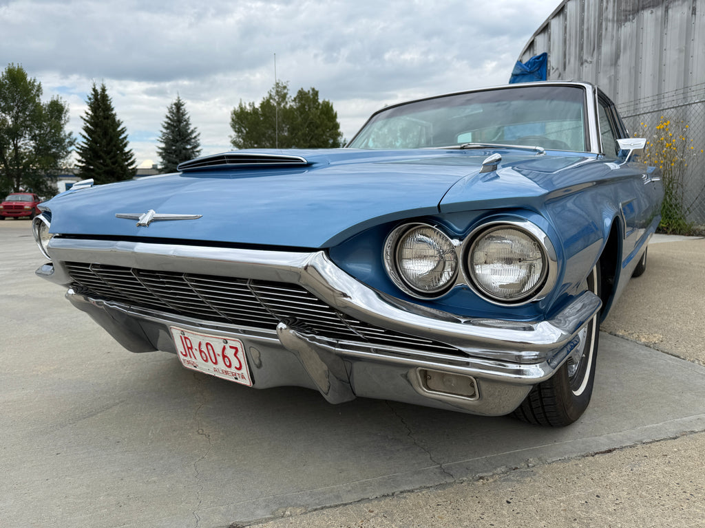 1965 Ford Thunderbird 390 CID V8