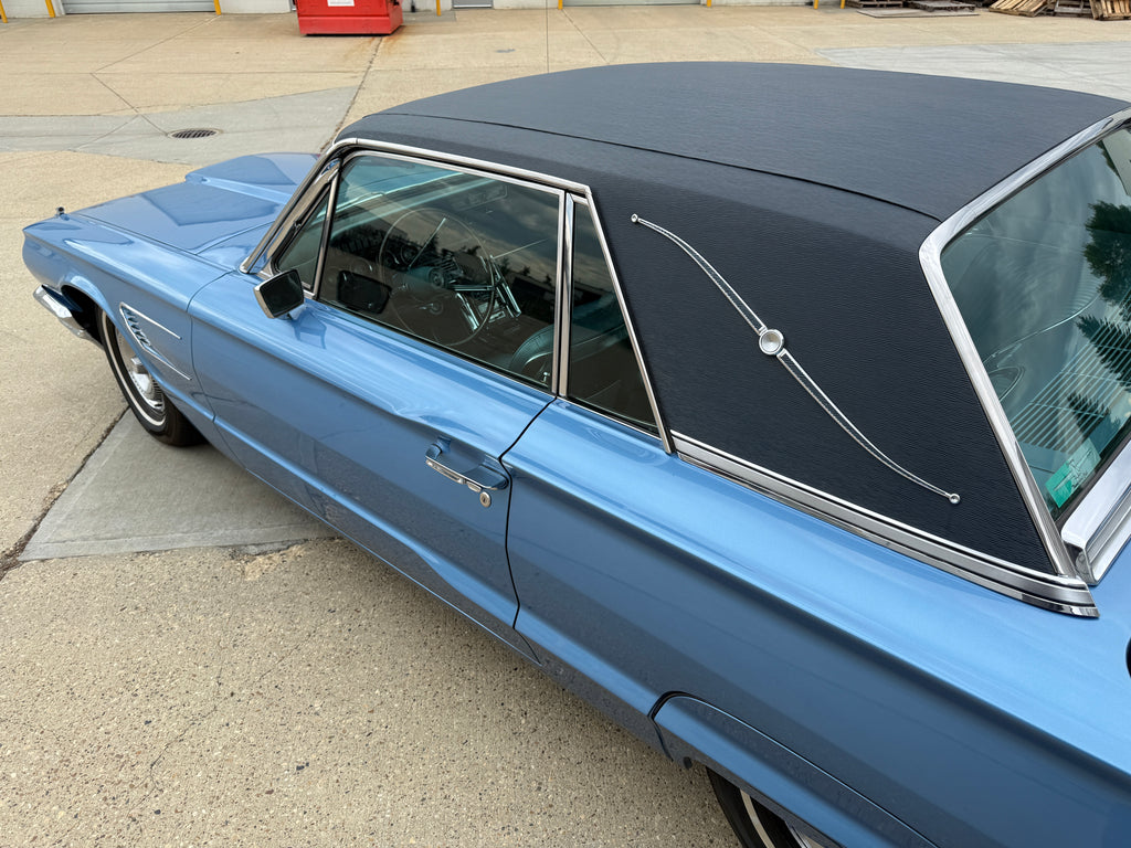 1965 Ford Thunderbird 390 CID V8
