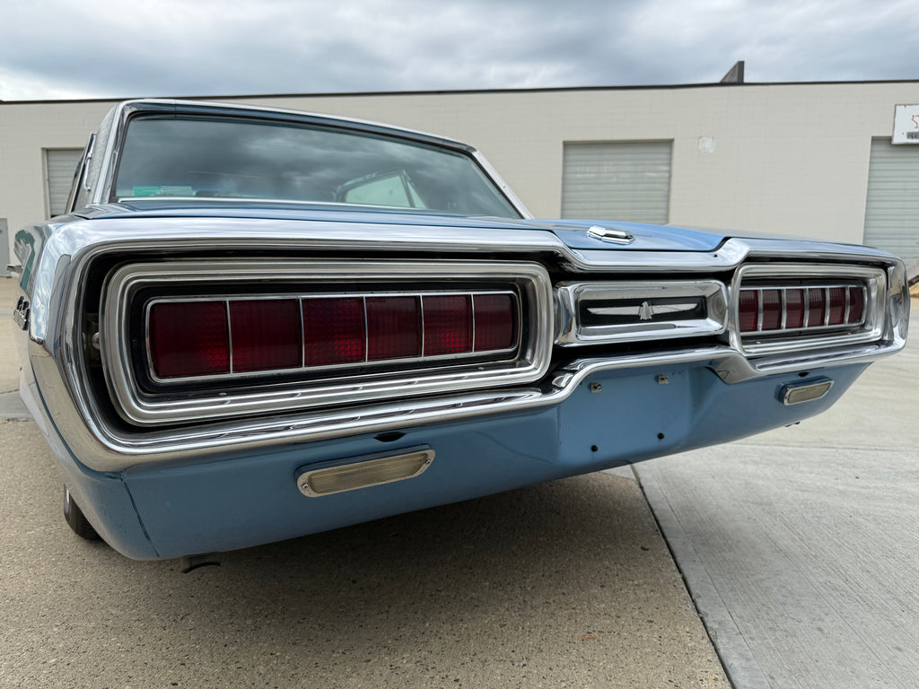 1965 Ford Thunderbird 390 CID V8