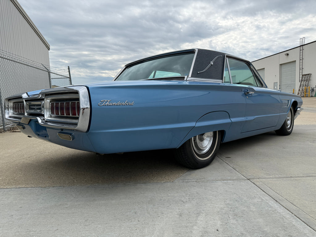 1965 Ford Thunderbird 390 CID V8