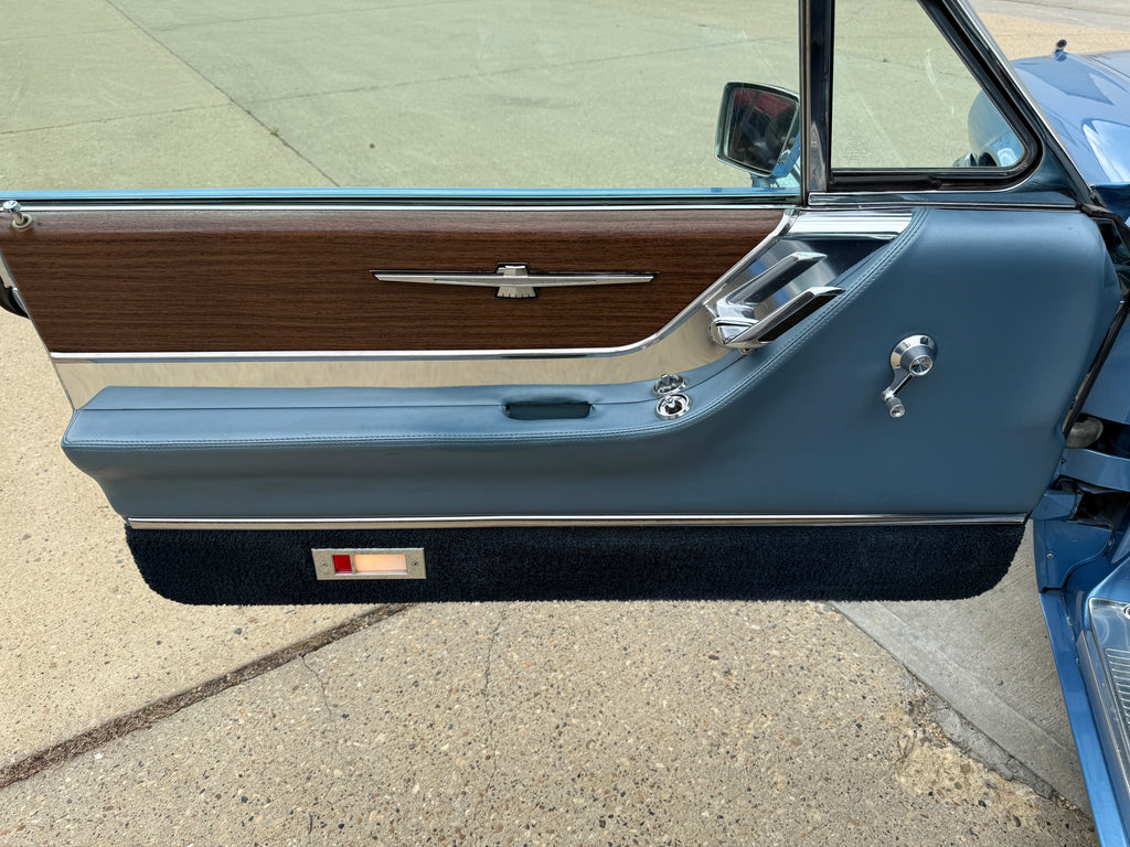 1965 Ford Thunderbird 390 CID V8