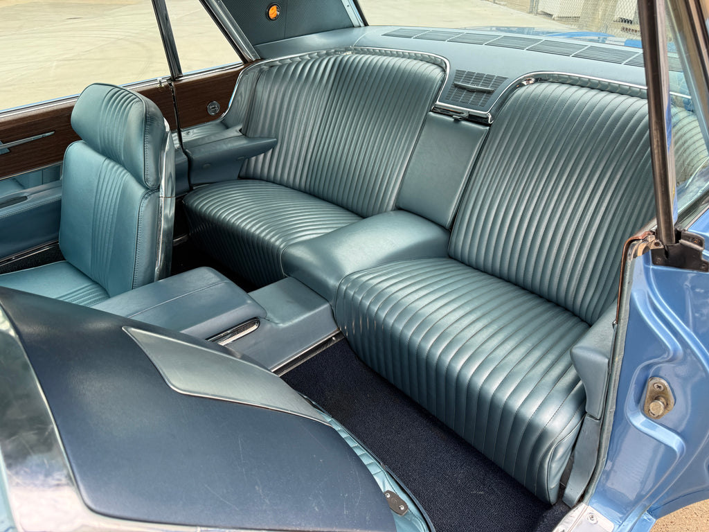 1965 Ford Thunderbird 390 CID V8