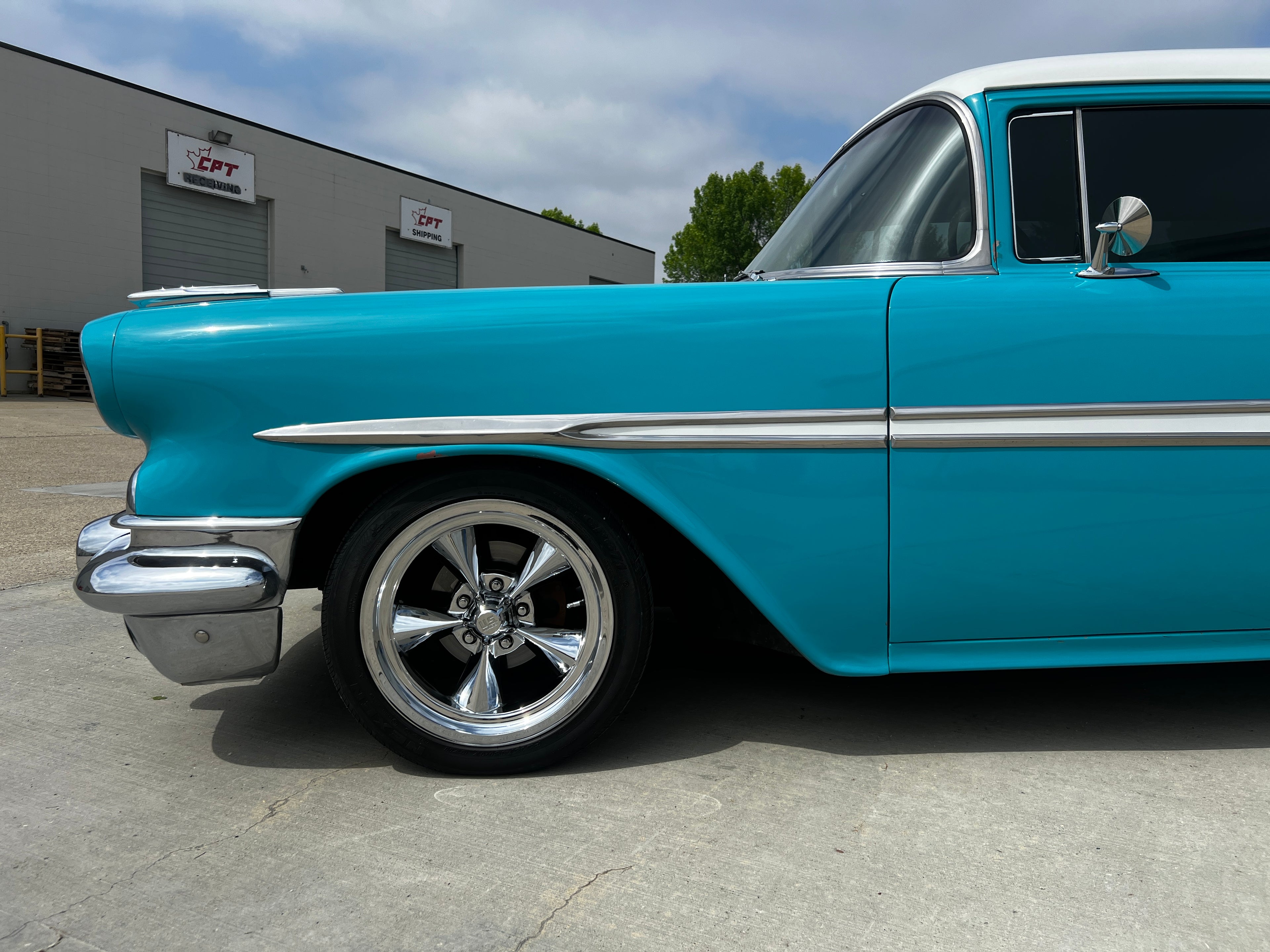 1957 Pontiac Pathfinder Safari 2DR Custom