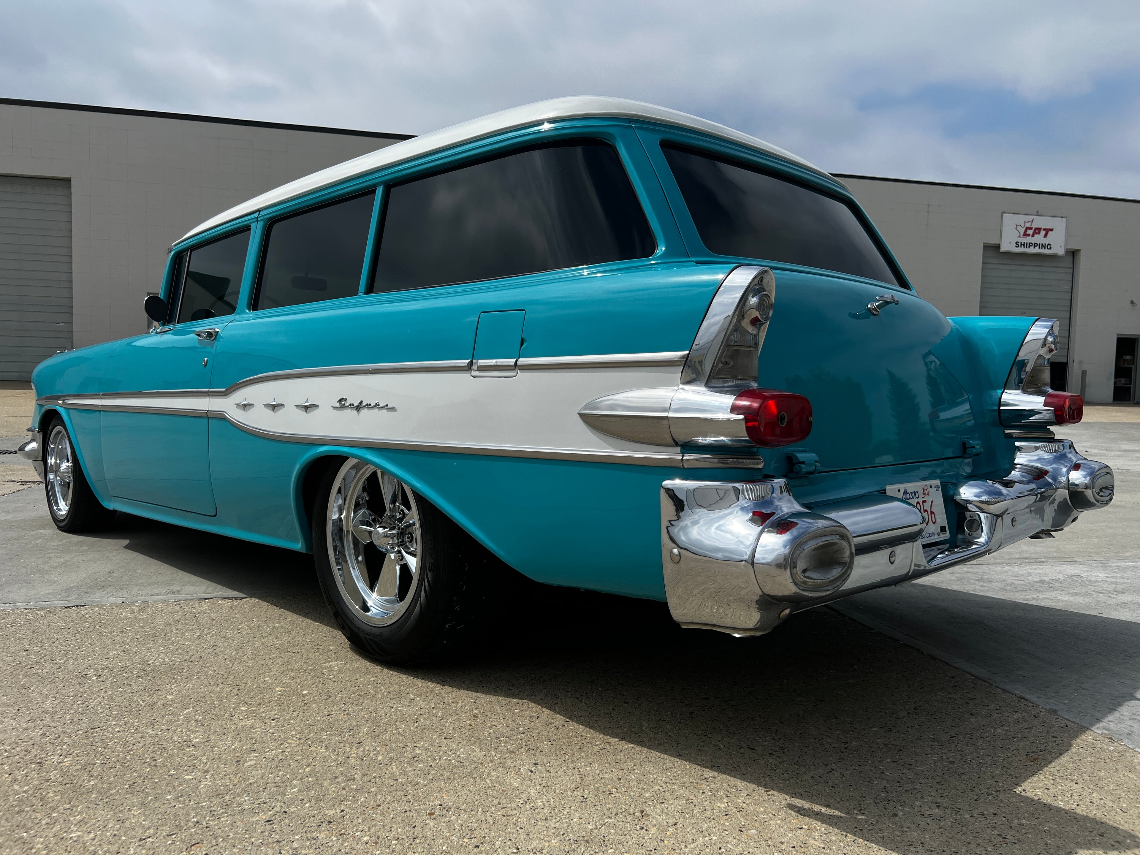 1957 Pontiac Pathfinder Safari 2DR Custom