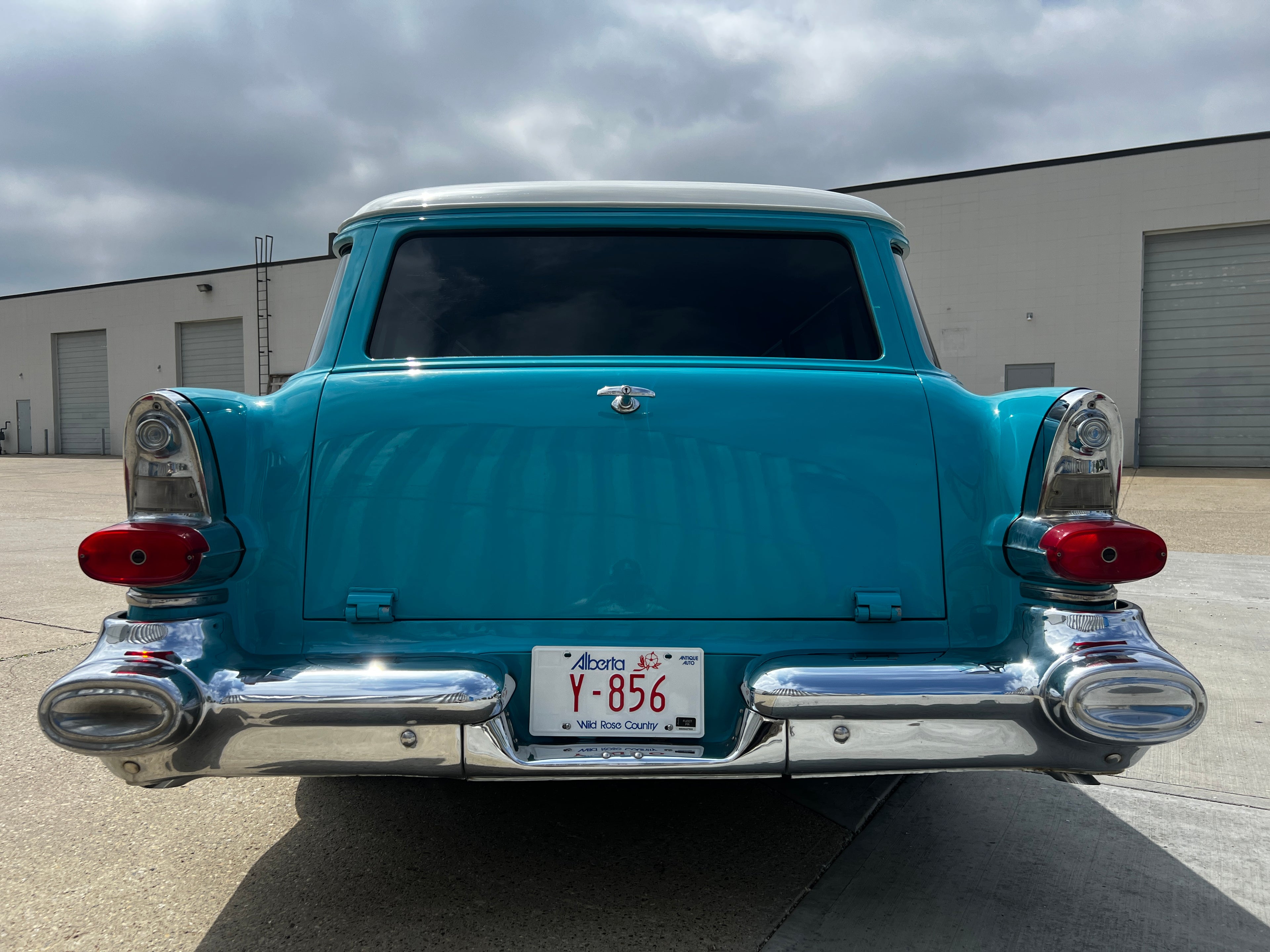 1957 Pontiac Pathfinder Safari 2DR Custom