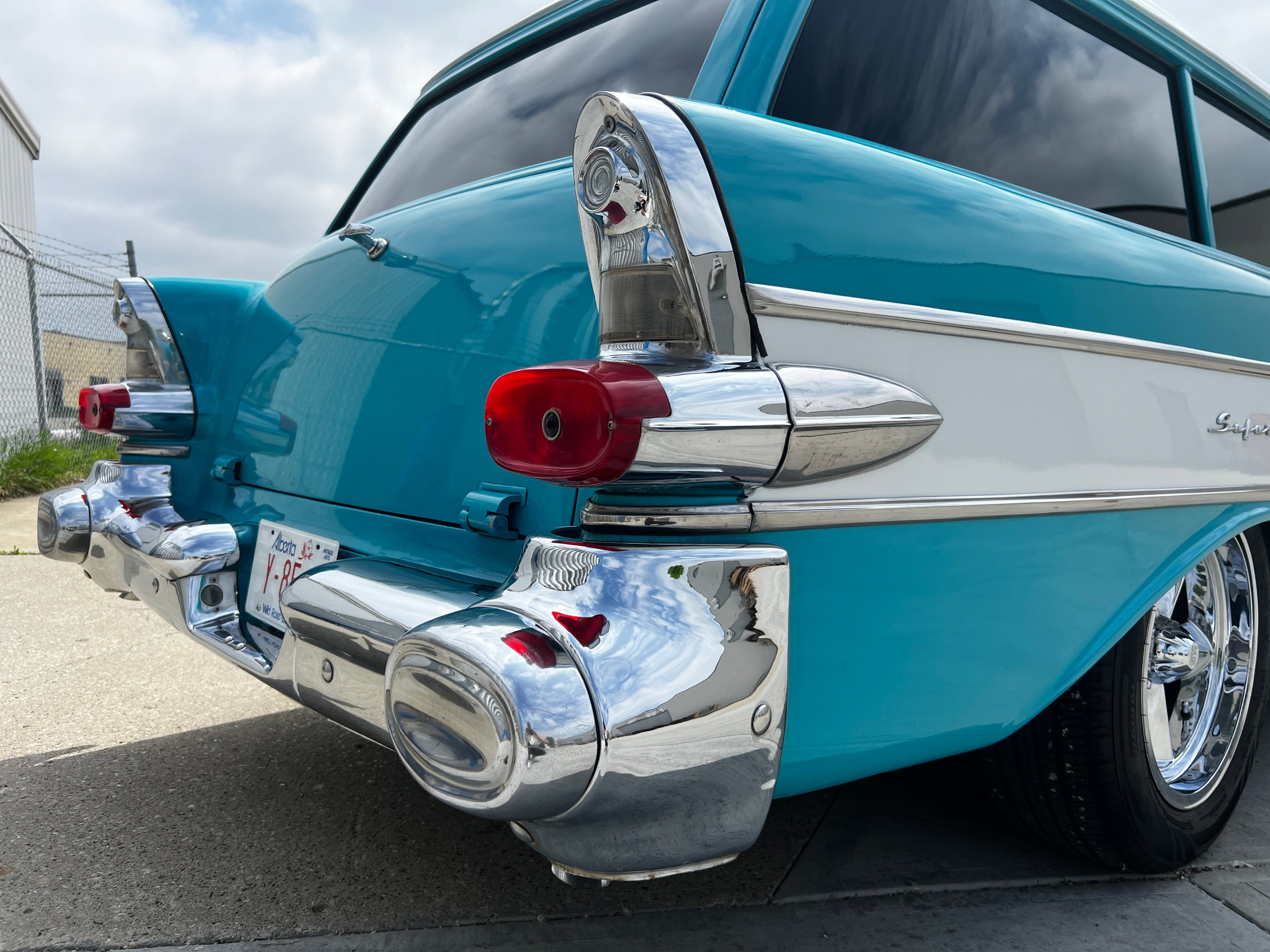 1957 Pontiac Pathfinder Safari 2DR Custom