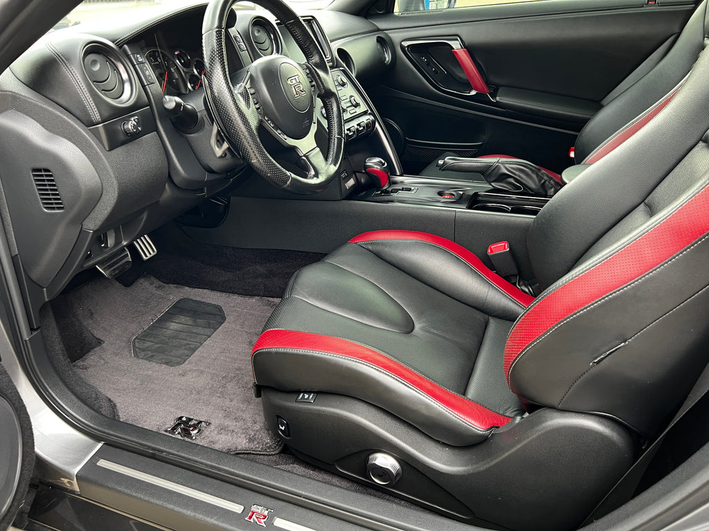 2012 Nissan GTR Black Edition