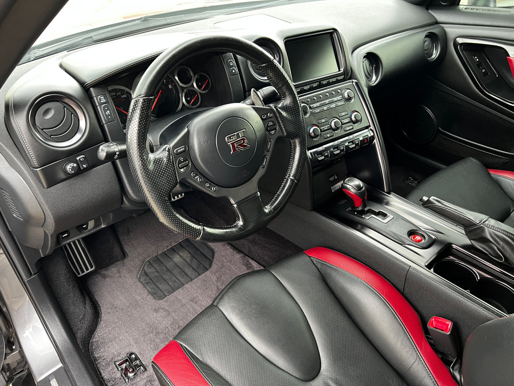 2012 Nissan GTR Black Edition