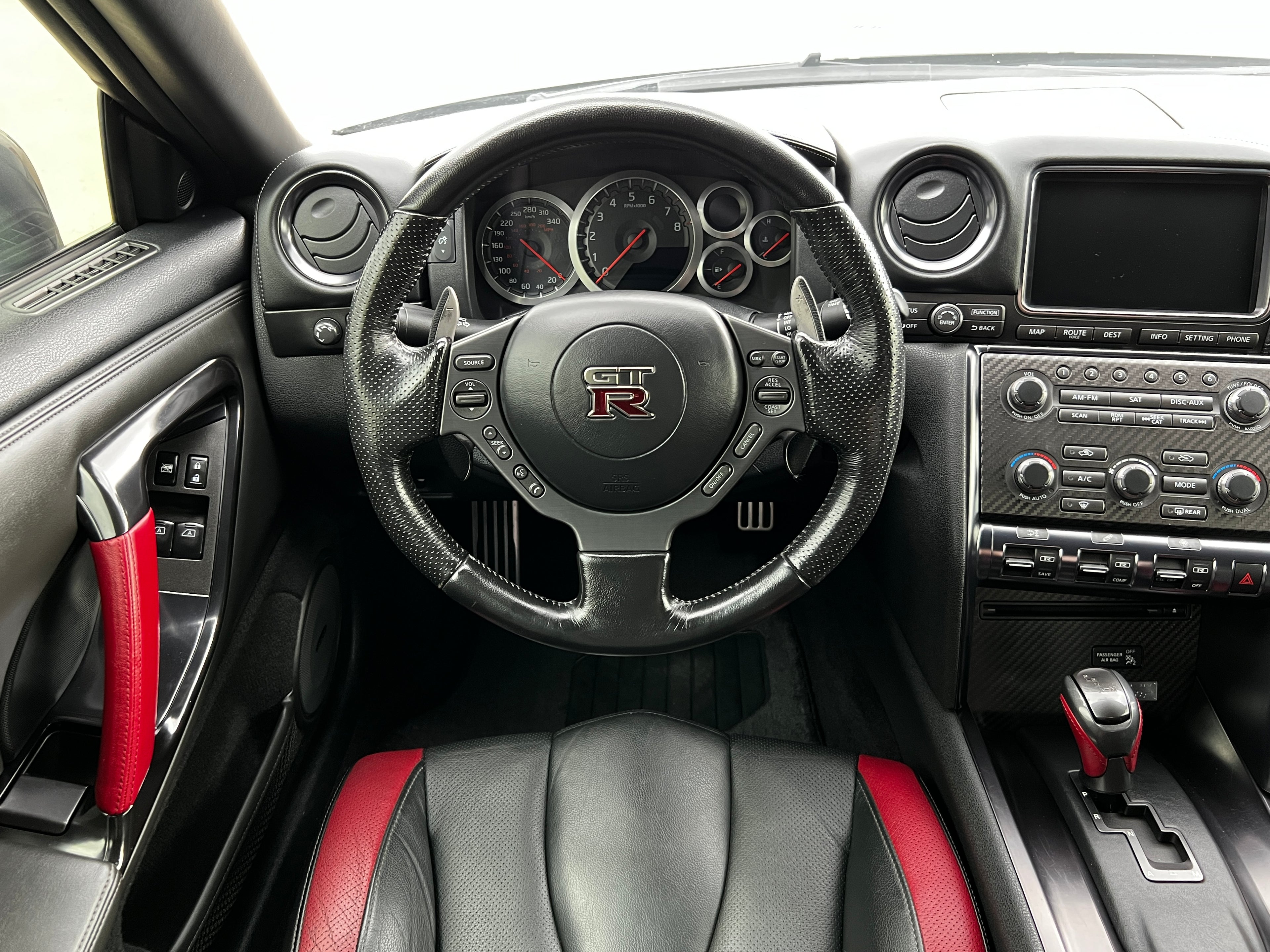 2012 Nissan GTR Black Edition