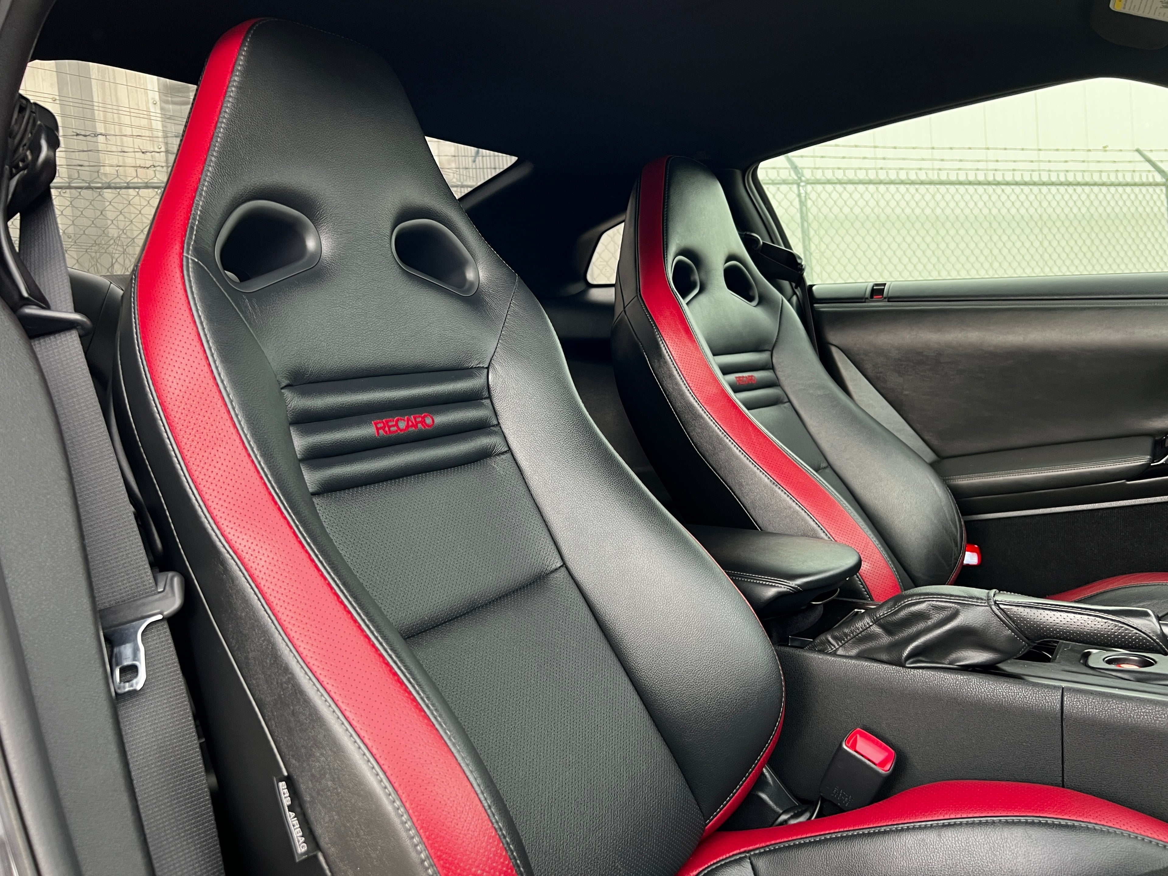 2012 Nissan GTR Black Edition