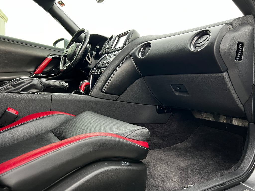 2012 Nissan GTR Black Edition