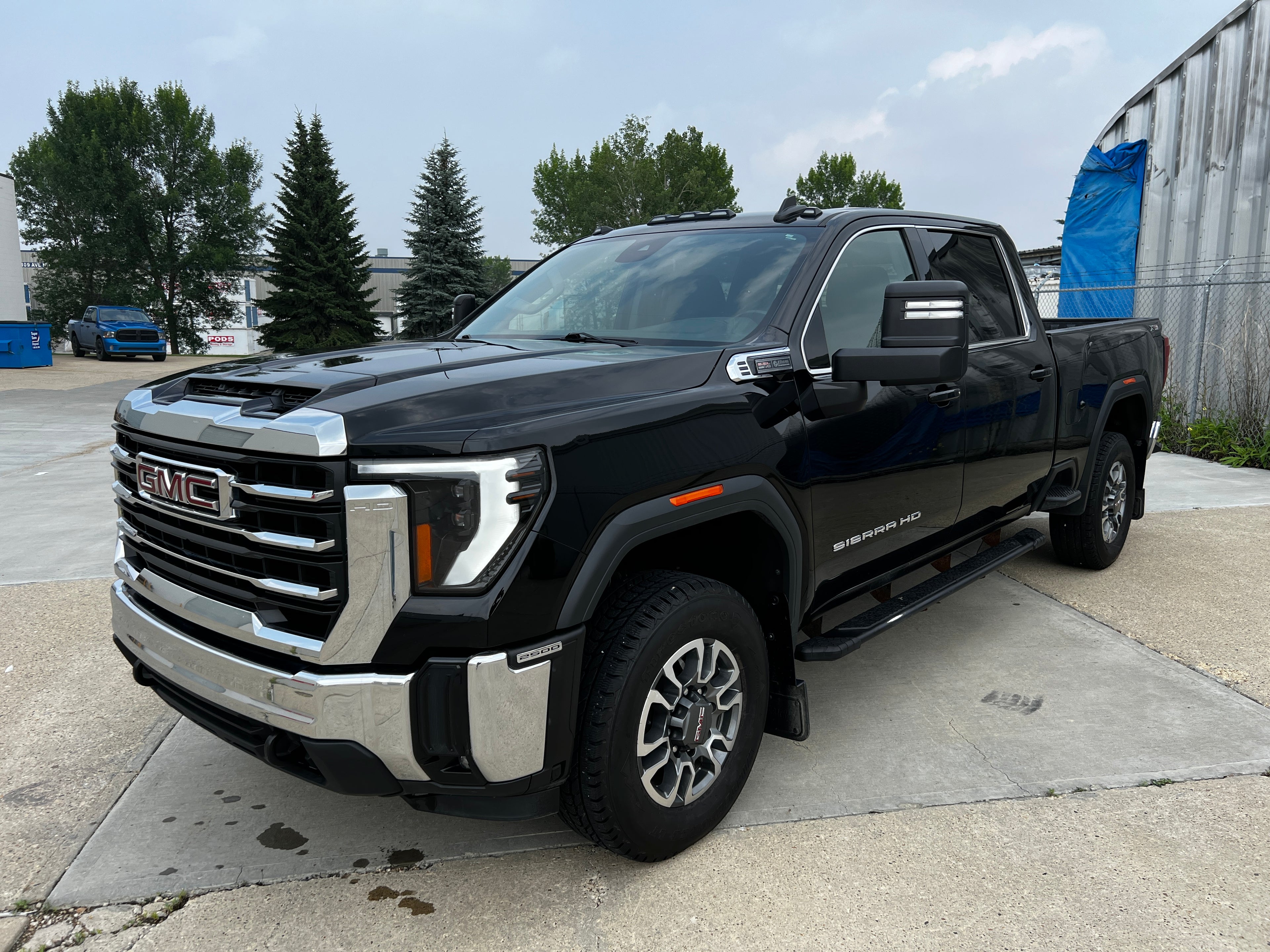 2024 GMC 2500HD SLE