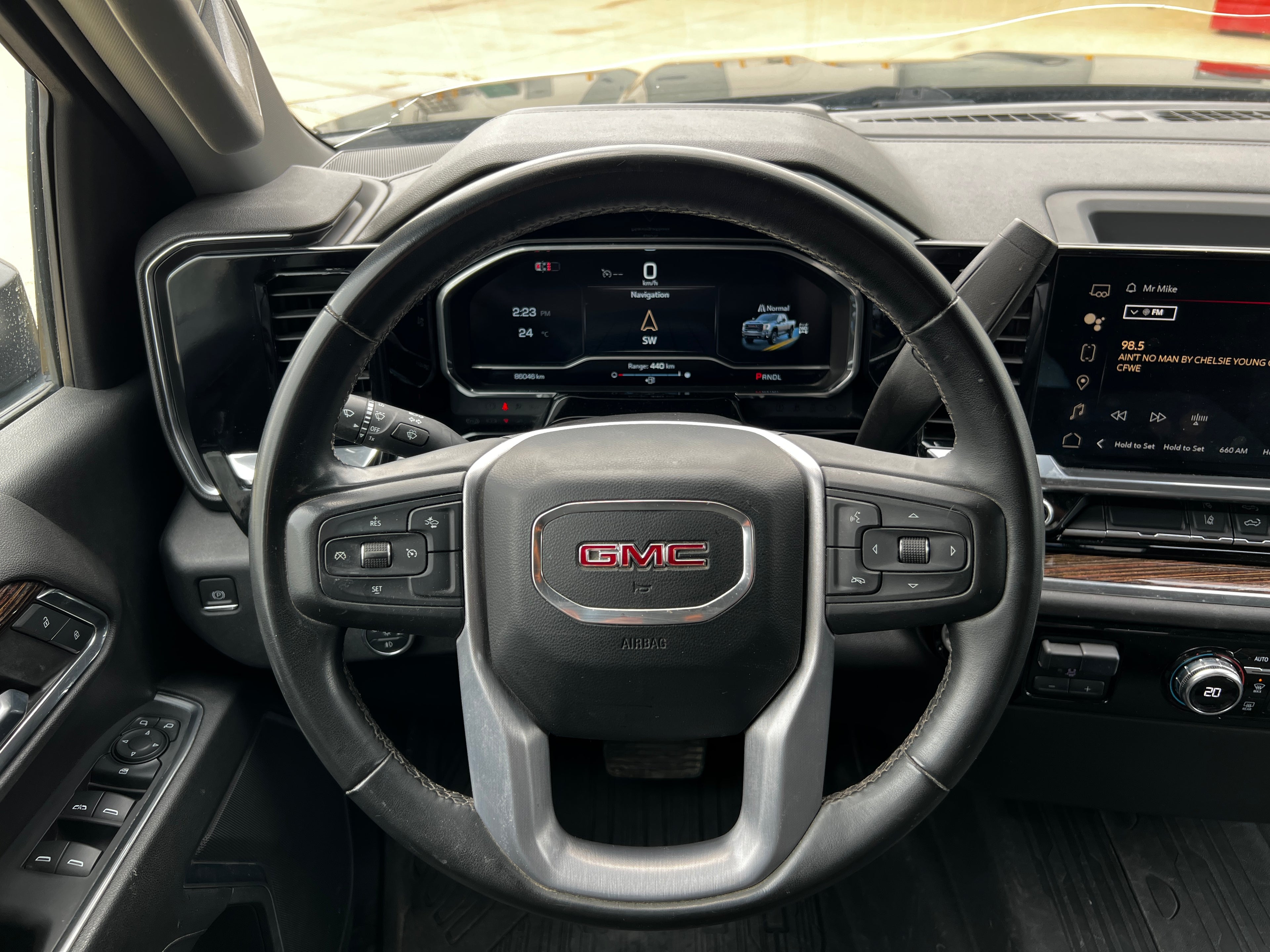 2024 GMC 2500HD SLE